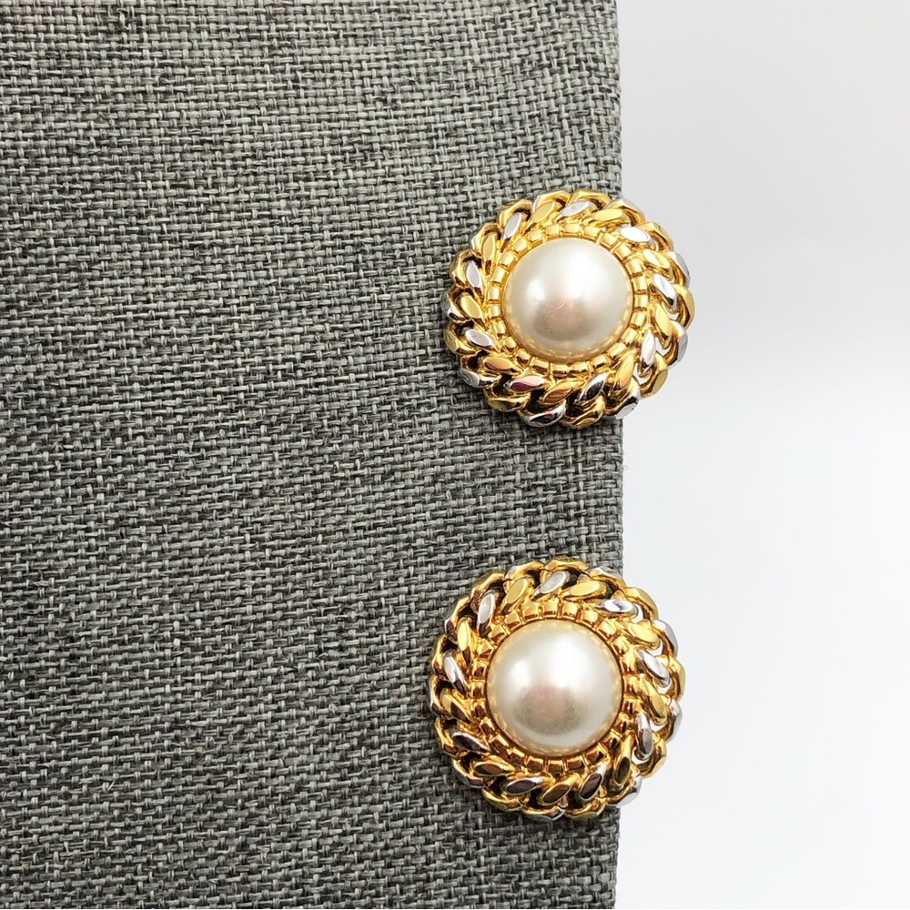 Vintage Fifth Avenue Collection Faux Mabe’ Pearl and gold/silver earrings